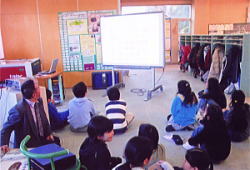 ��̋{���w�Z�ł̎��ƕ��i